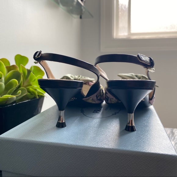 PRADA slingback kitten heel - Picture 9 of 10